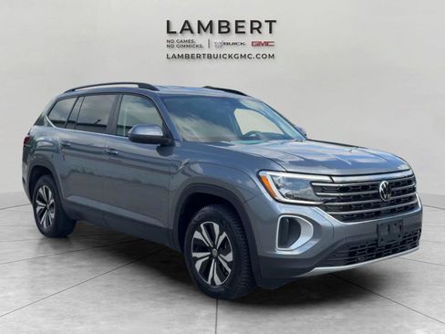 Used 2024 Volkswagen Atlas SE AWD/4WD image 7