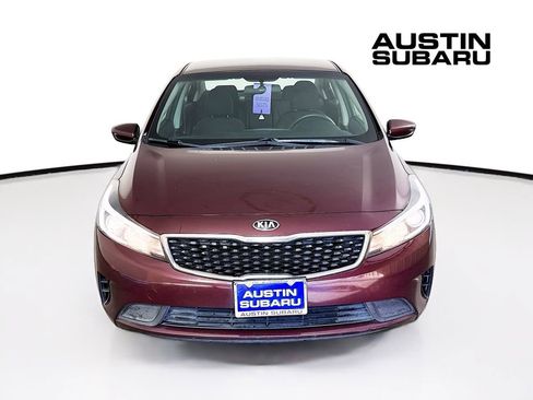 Used 2017 Kia Forte LX w/ LX Popular Package image 2