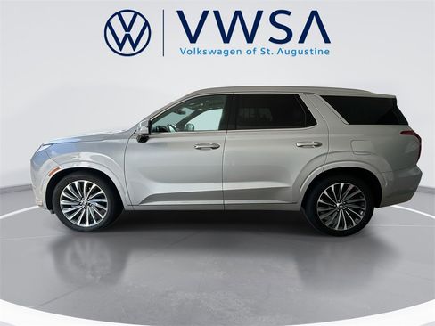 Used 2024 Hyundai Palisade Calligraphy image 6