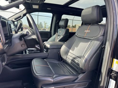 Used 2023 Ford F350 Platinum w/ Tremor Off-Road Package image 9