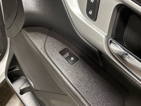 Used 2017 GMC Terrain SLE w/ Convenience Package image 26