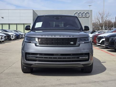 Used 2023 Land Rover Range Rover SE image 4