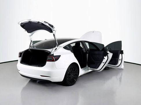 Used 2020 Tesla Model 3 Standard Range Plus RWD image 27