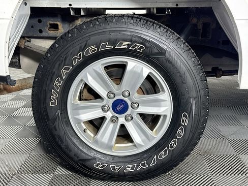 Used 2017 Ford F150 XLT w/ Trailer Tow Package image 30