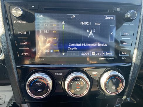 Used 2017 Subaru Forester 2.5i Touring image 13