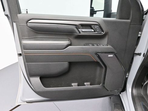 Used 2024 GMC Sierra 3500 AT4 w/ AT4 Premium Plus Package image 9