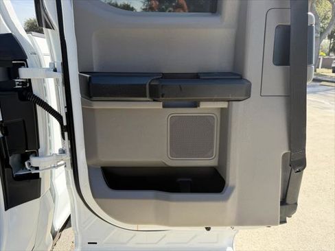 Used 2022 Ford F250 XL w/ Power Equipment Group image 14