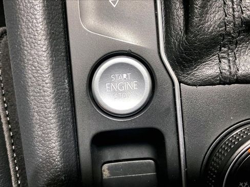 Used 2019 Volkswagen Atlas SEL Premium image 36