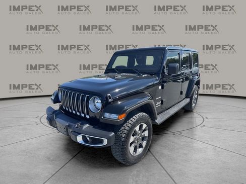 Used 2023 Jeep Wrangler Unlimited Sahara w/ Cold Weather Group AWD/4WD image 1