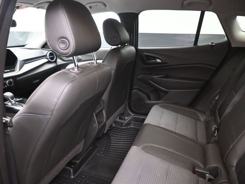 Used 2024 Chevrolet Trax LT w/ Driver Confidence Package image 2