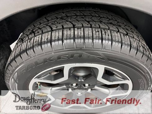 Used 2014 Subaru Crosstrek 2.0i Limited image 16