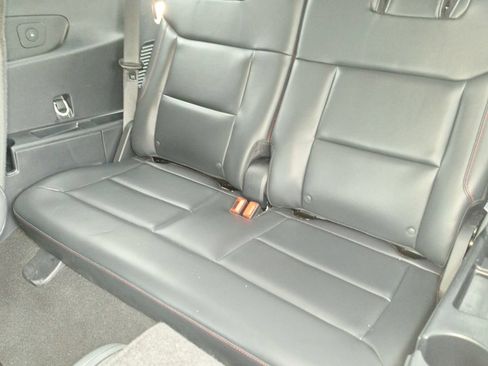Used 2025 Ford Explorer ST-Line AWD/4WD image 16