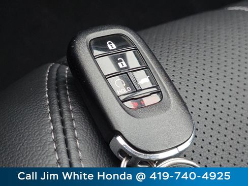 Certified 2024 Honda HR-V EX-L image 34