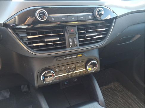 Used 2023 Ford Escape Active w/ Cold Weather Package FWD image 19