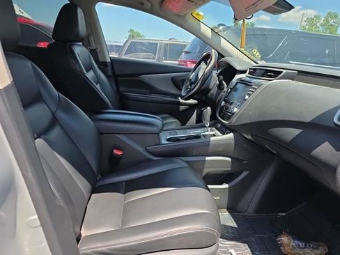 Used 2023 Nissan Murano SV AWD/4WD image 2