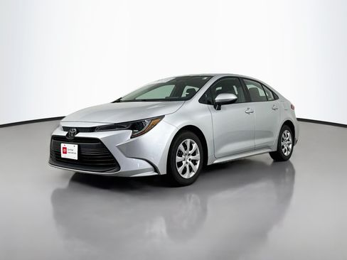Certified 2024 Toyota Corolla LE FWD image 3