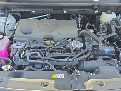 Used 2026 Toyota RAV4 SE FWD image 27