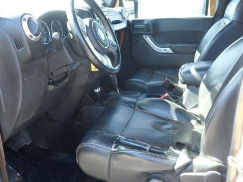 Used 2011 Jeep Wrangler Unlimited 70th Anniversary w/ Dual Top Group image 21