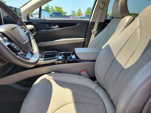 Used 2022 Lincoln Nautilus Reserve AWD/4WD image 18