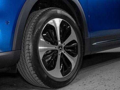 Certified 2025 Mercedes-Benz GLB 250 image 10