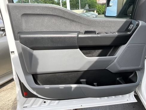 Used 2022 Ford F150 XL w/ Equipment Group 101A High RWD image 11