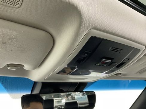 Used 2019 Lexus ES 300h w/ Luxury Package image 20