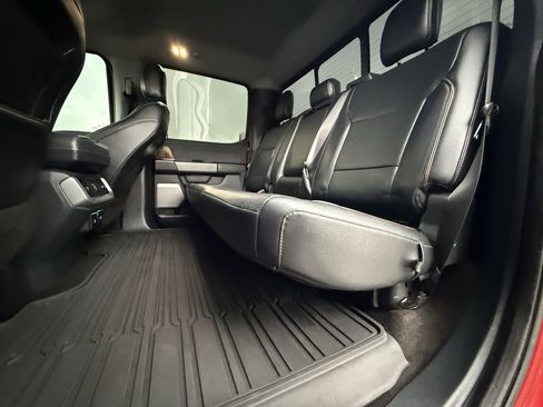 Used 2021 Ford F150 Lariat image 12