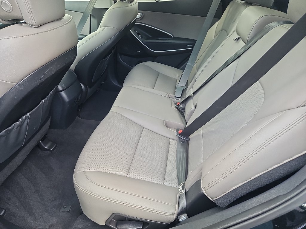 Used 2017 Hyundai Santa Fe Sport w/ 2.0T Ultimate Tech Package 05 AWD/4WD image 33