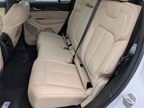 New 2026 Jeep Grand Cherokee Limited image 24