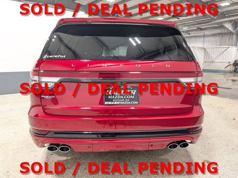Used 2025 Lincoln Aviator Reserve w/ Equipment Group 201A image 4