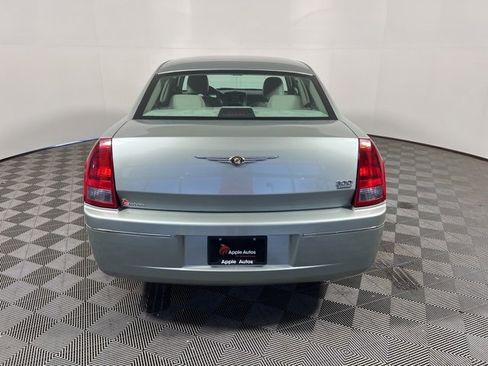 Used 2005 Chrysler 300 Touring w/ Sound Group image 5