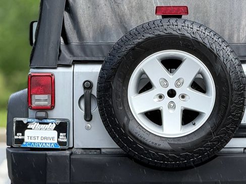 Used 2016 Jeep Wrangler Unlimited Sport w/ Quick Order Package 24S AWD/4WD image 16
