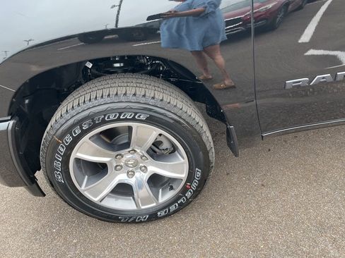 New 2026 RAM 1500 Express AWD/4WD image 49