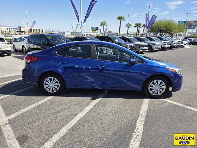 Used 2017 Kia Forte LX FWD image 8