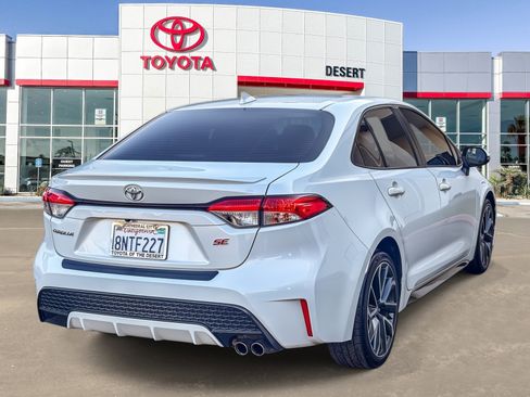Used 2020 Toyota Corolla SE w/ Carpet Mat Package (TMS) image 7
