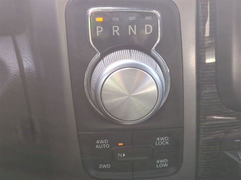 Used 2017 RAM 1500 Limited image 32