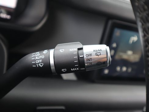 Used 2020 Land Rover Defender 110 HSE image 23