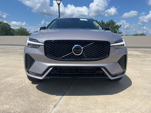 New 2026 Volvo XC60 B5 Plus w/ Climate Package image 2