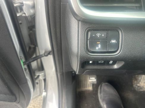 Used 2019 Kia Optima LX FWD image 11