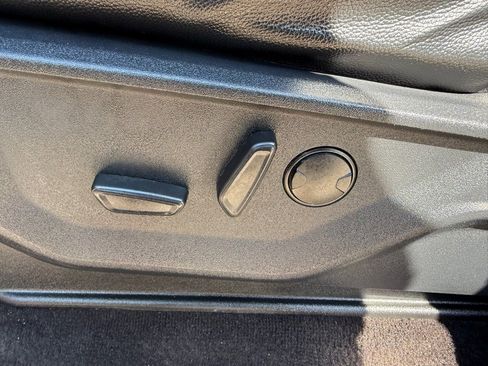 Used 2022 Ford F150 XLT w/ Equipment Group 302A High image 21