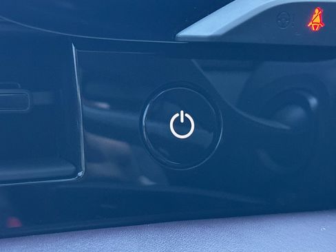 Certified 2022 Porsche Taycan 4 Cross Turismo image 23