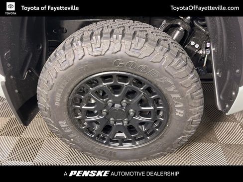 New 2026 Toyota Tundra SR5 AWD/4WD image 18
