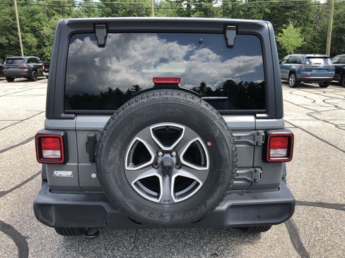 Used 2020 Jeep Wrangler Unlimited Sport S AWD/4WD image 4