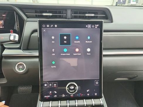 Used 2026 GMC Terrain Elevation w/ Technology Package II FWD image 24