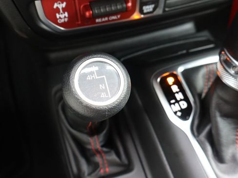 Used 2022 Jeep Wrangler Unlimited Rubicon w/ Cold Weather Group image 10