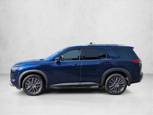 Used 2023 Nissan Pathfinder SL w/ SL Premium Package FWD image 9