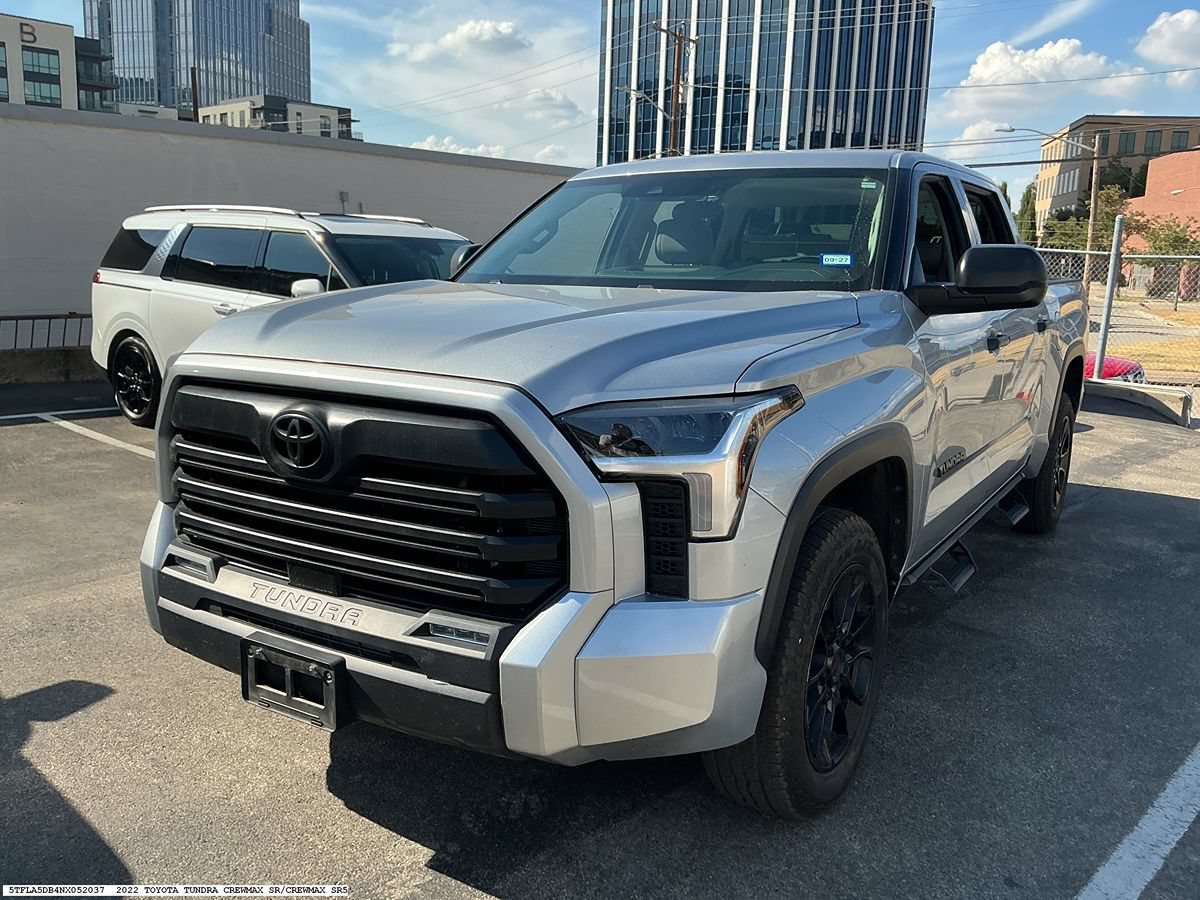 Used 2022 Toyota Tundra SR5 AWD/4WD image 4