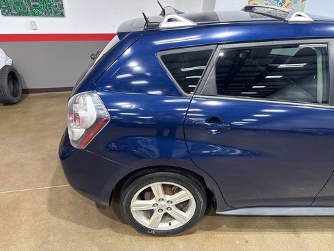 Used 2010 Pontiac Vibe AWD w/ Sun And Sound Package image 54