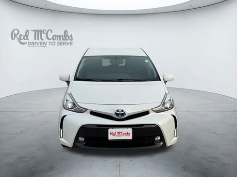 Used 2017 Toyota Prius V Five image 8