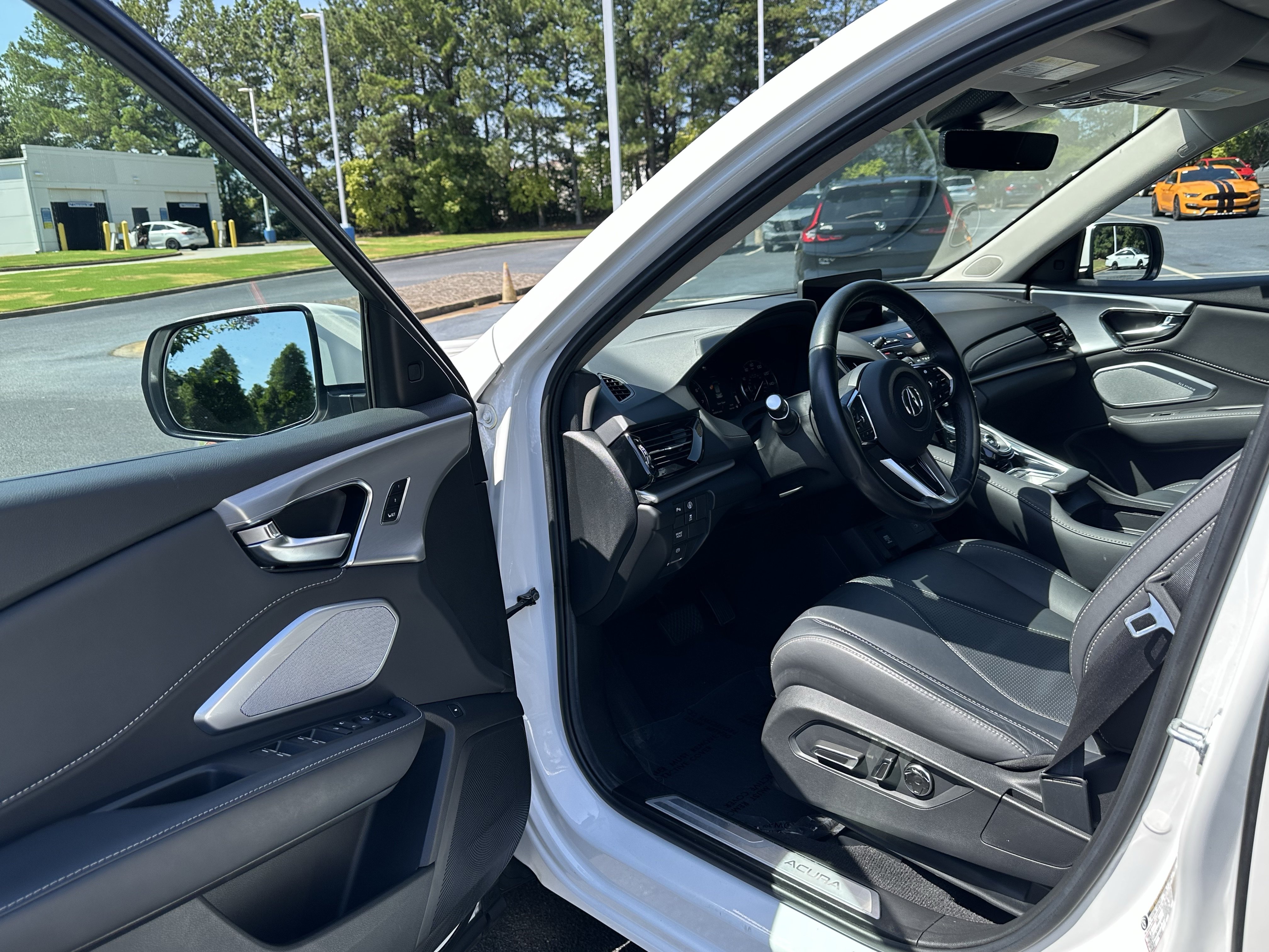 Used 2023 Acura RDX w/ Technology Package FWD image 16